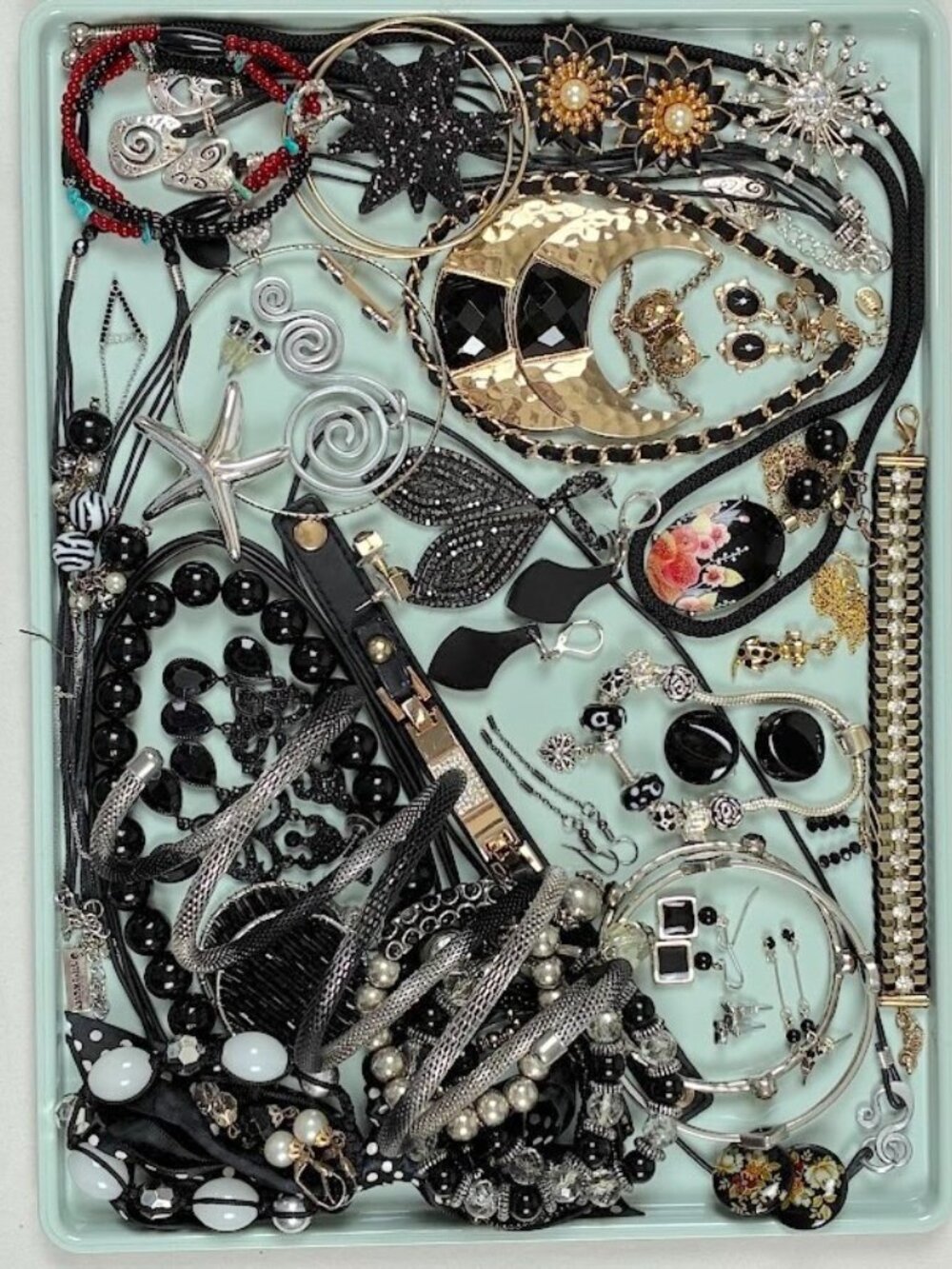 Jewelry Lot Black Silver/Gold Wearable Costume Resell 49 pc 1.5 lbs. Halloween
